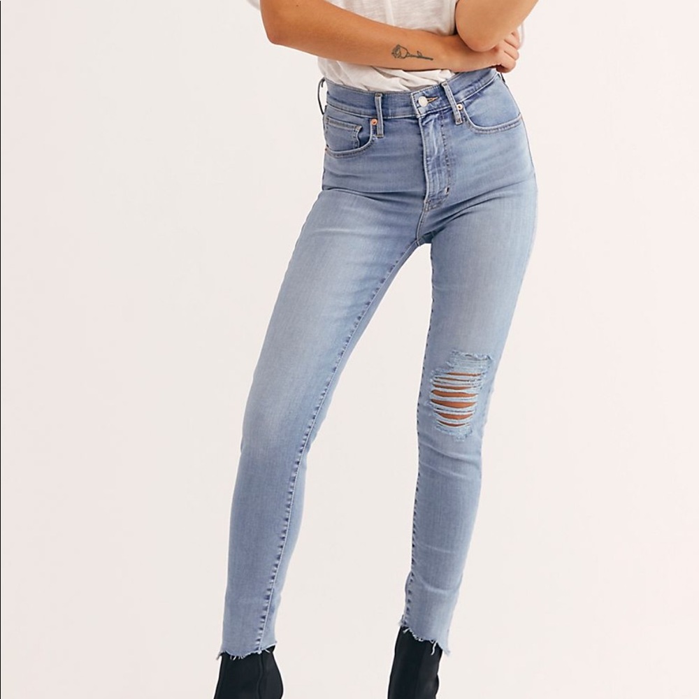 🖤Levi’s | Mile High Super Skinny Jeans!!